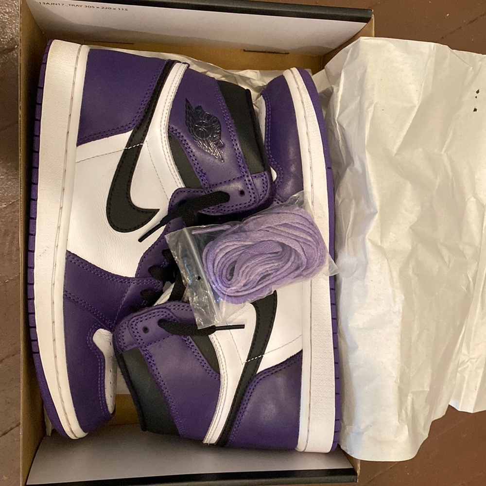 Air Jordan 1 Court Purple